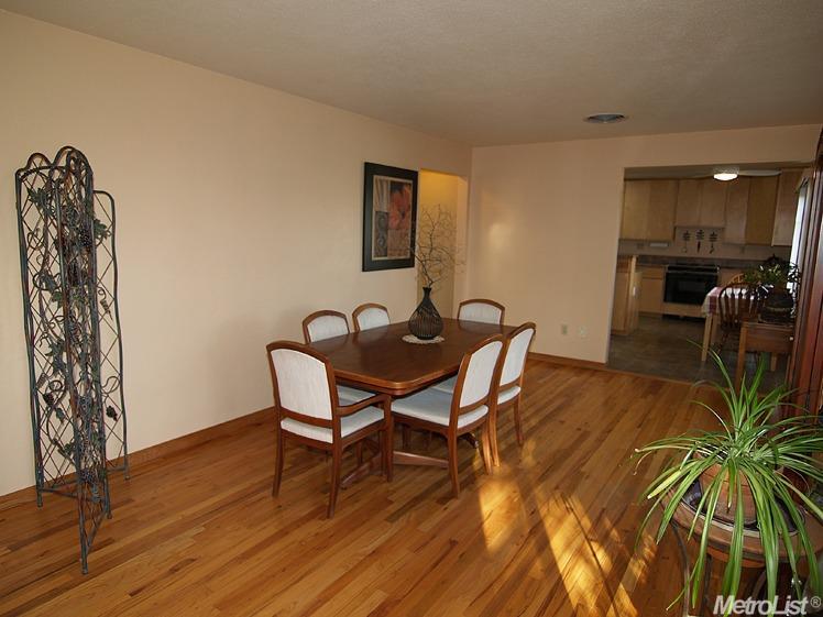 1669 Elm Ave, Modesto, CA 95358 photo 4