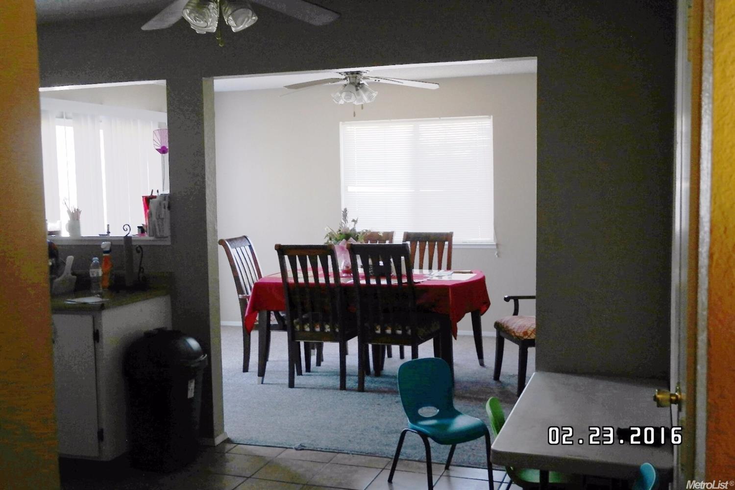 304 Barros St, Patterson, CA 95363 photo 2