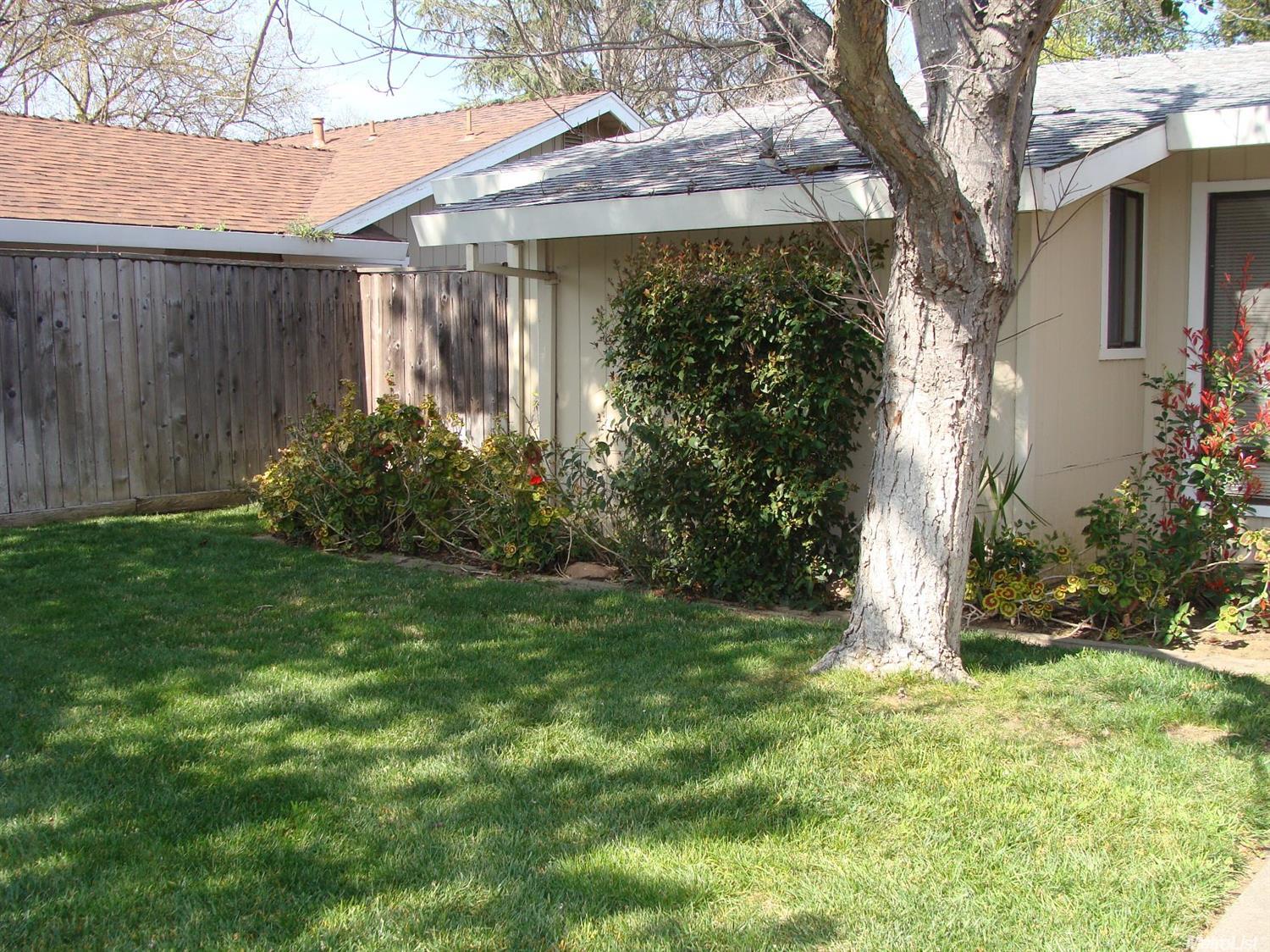 1221 Auburn Dr, Davis, CA 95616 photo 4