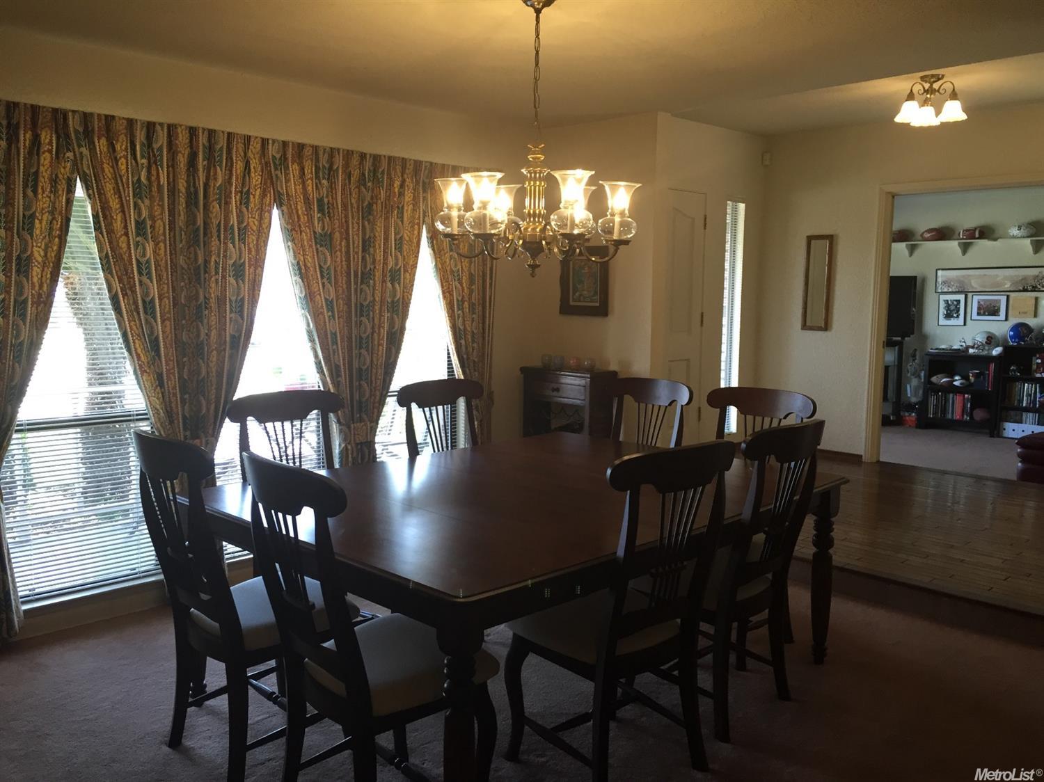 1409 Oakridge Ct, Modesto, CA 95351 photo 4