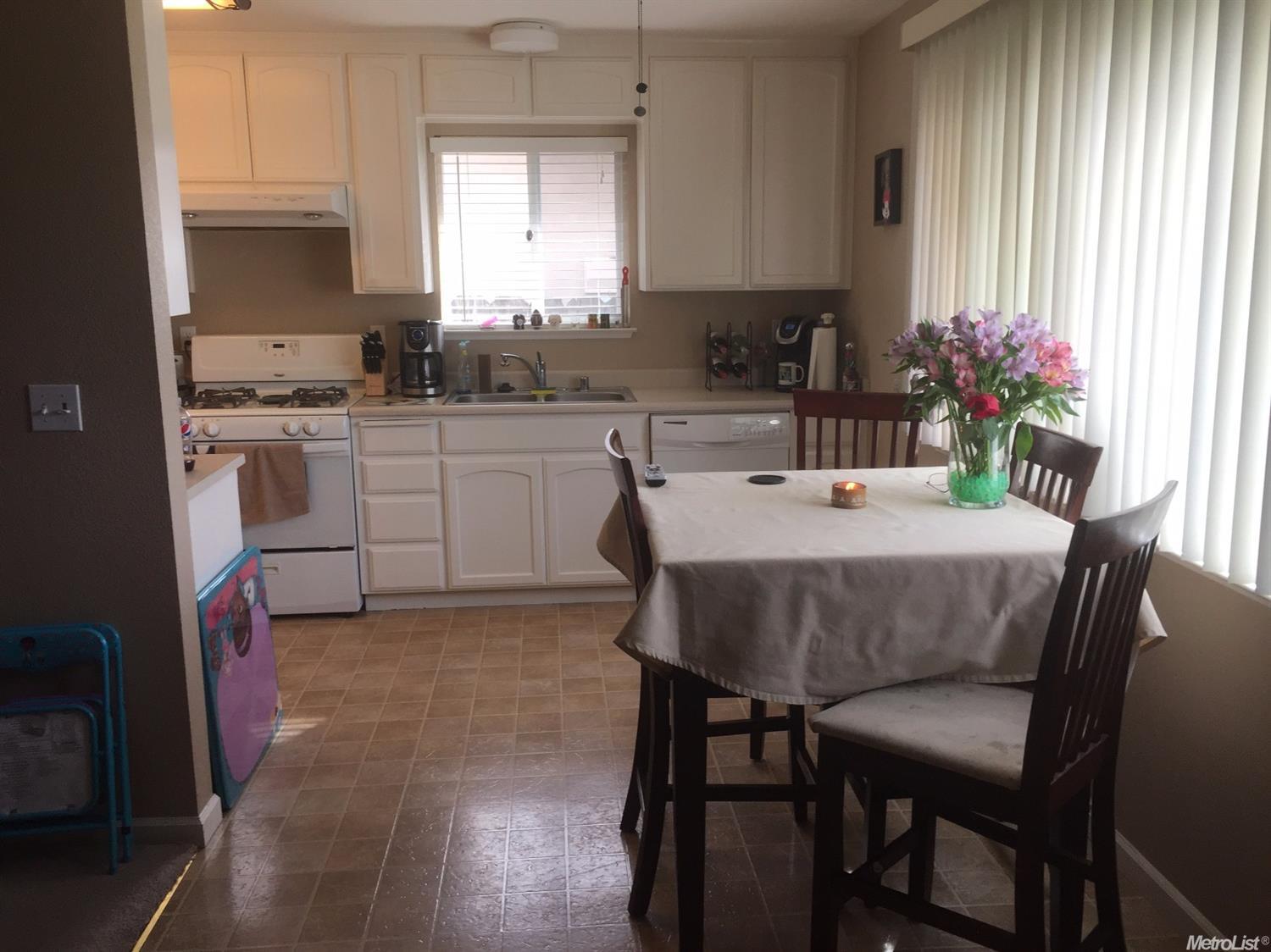 3504 Evalee Ln, Ceres, CA 95307 photo 2