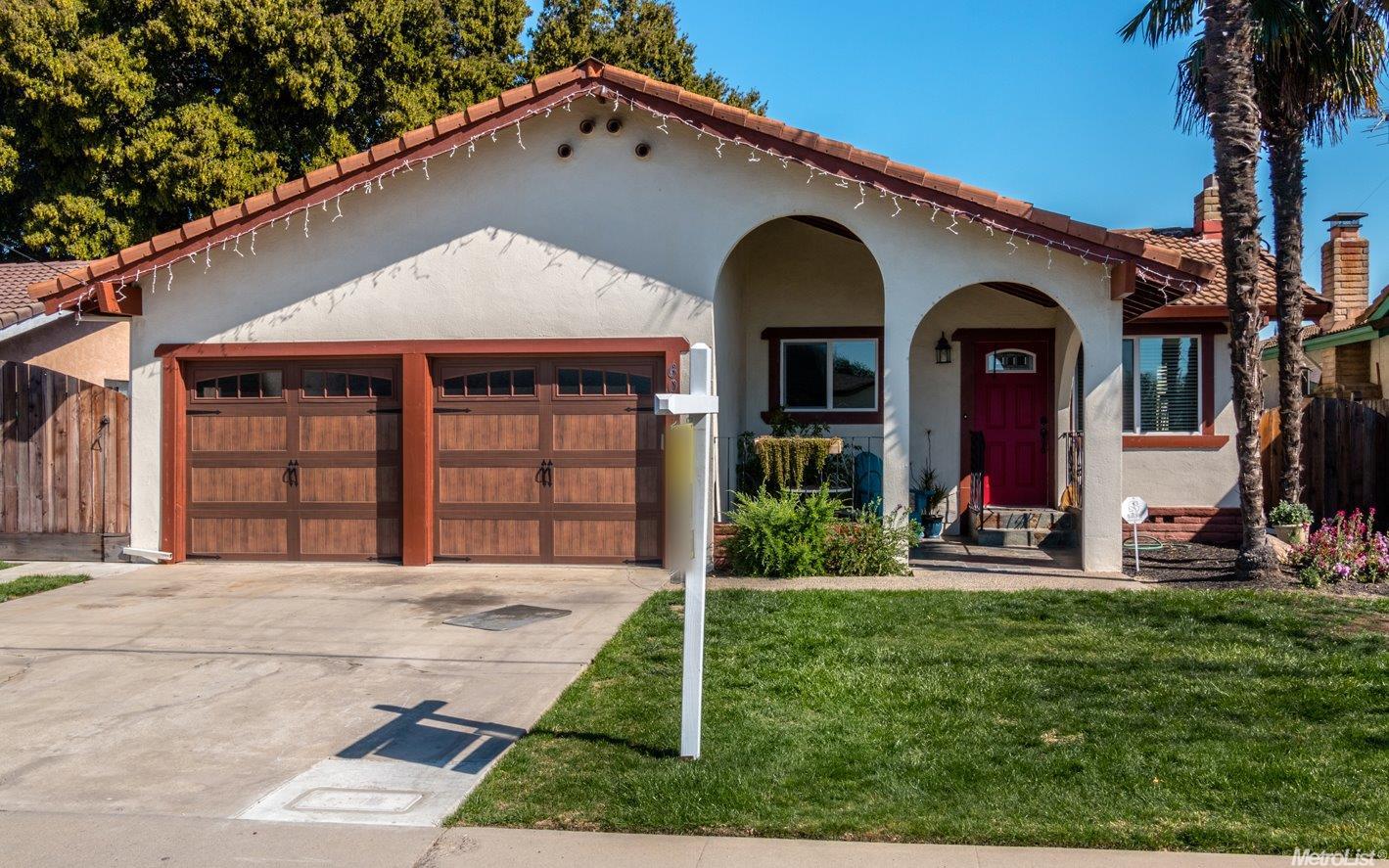 608 Robert Ave, Ripon, CA 95366 photo 1
