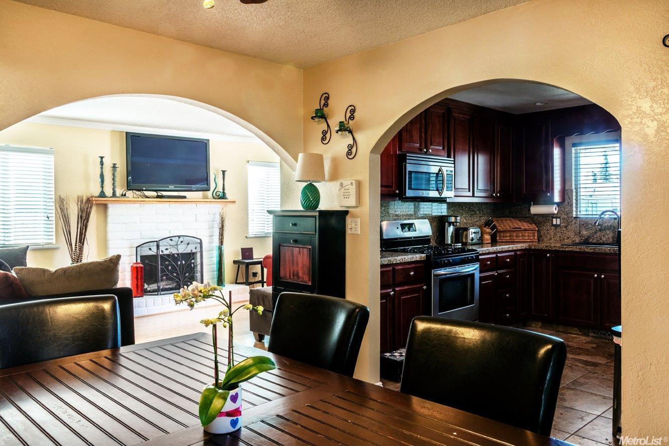 608 Robert Ave, Ripon, CA 95366 photo 12