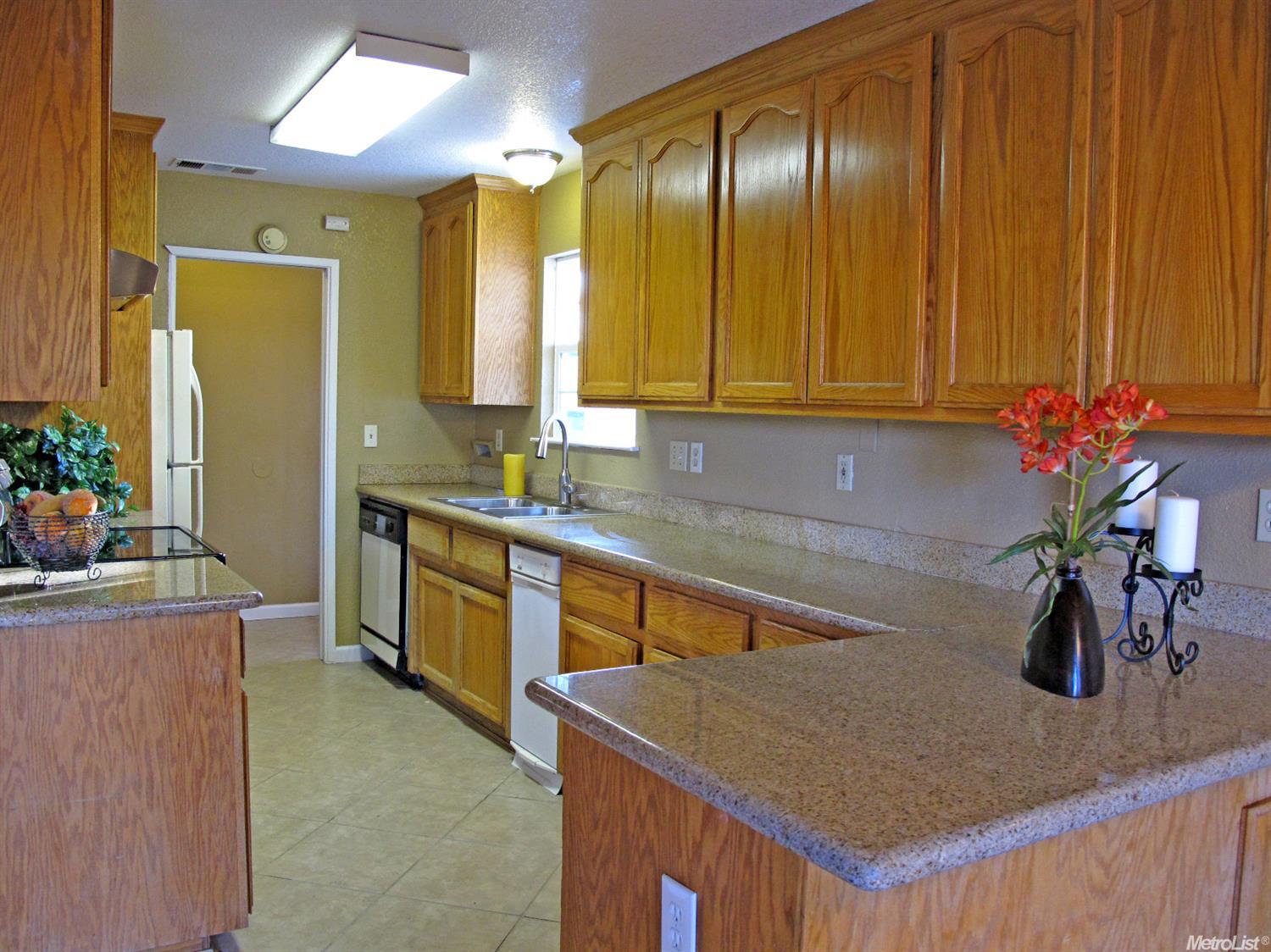 35 E 22nd, Tracy, CA 95377 photo 6