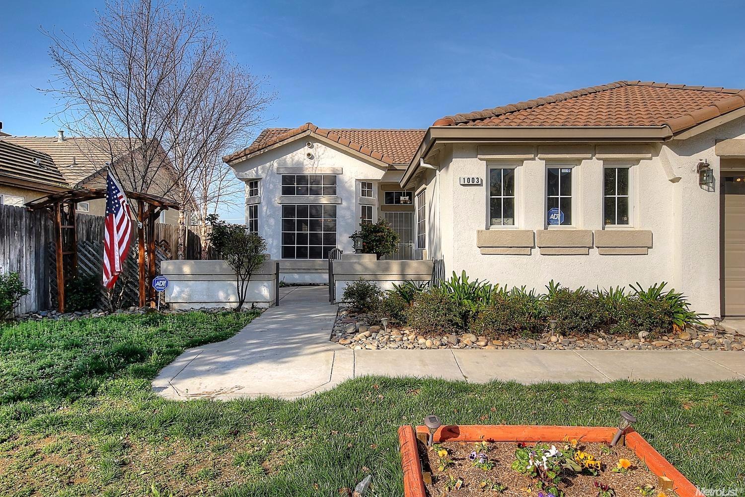 1003 Maggiore Ln, Manteca, CA 95336 photo 3