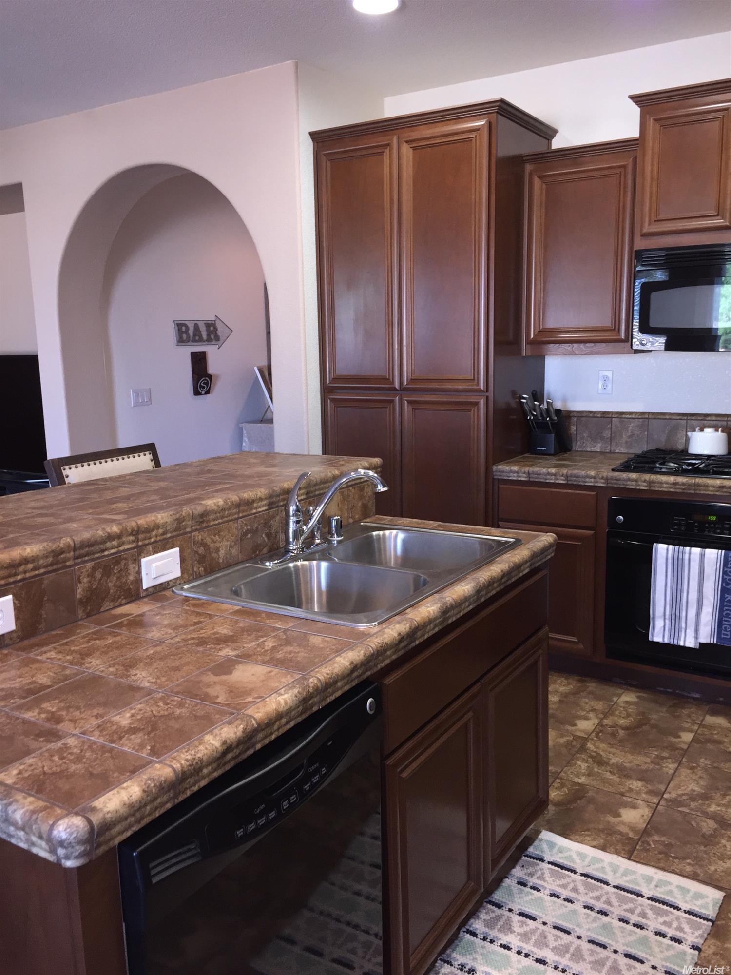 1724 Dalia Ln, Manteca, CA 95337 photo 8