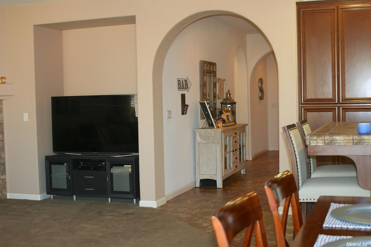 1724 Dalia Ln, Manteca, CA 95337 photo 5