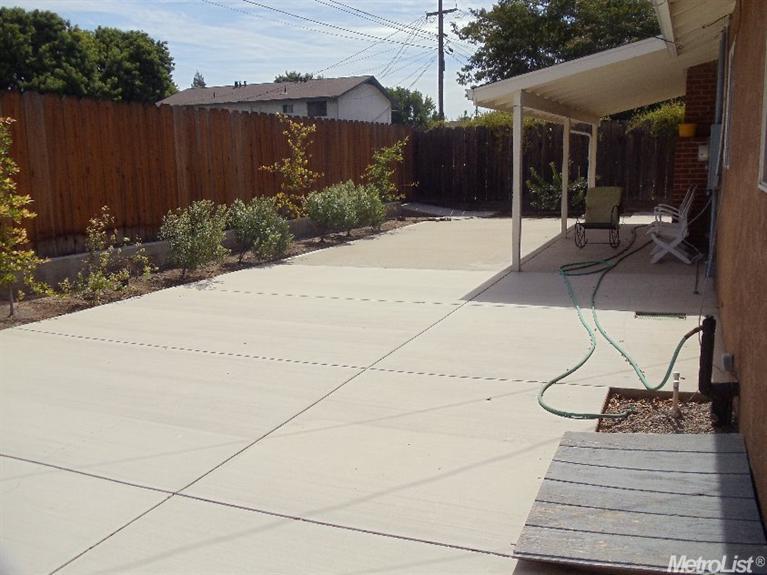 1622 Arbor Dr, Modesto, CA 95350 photo 16
