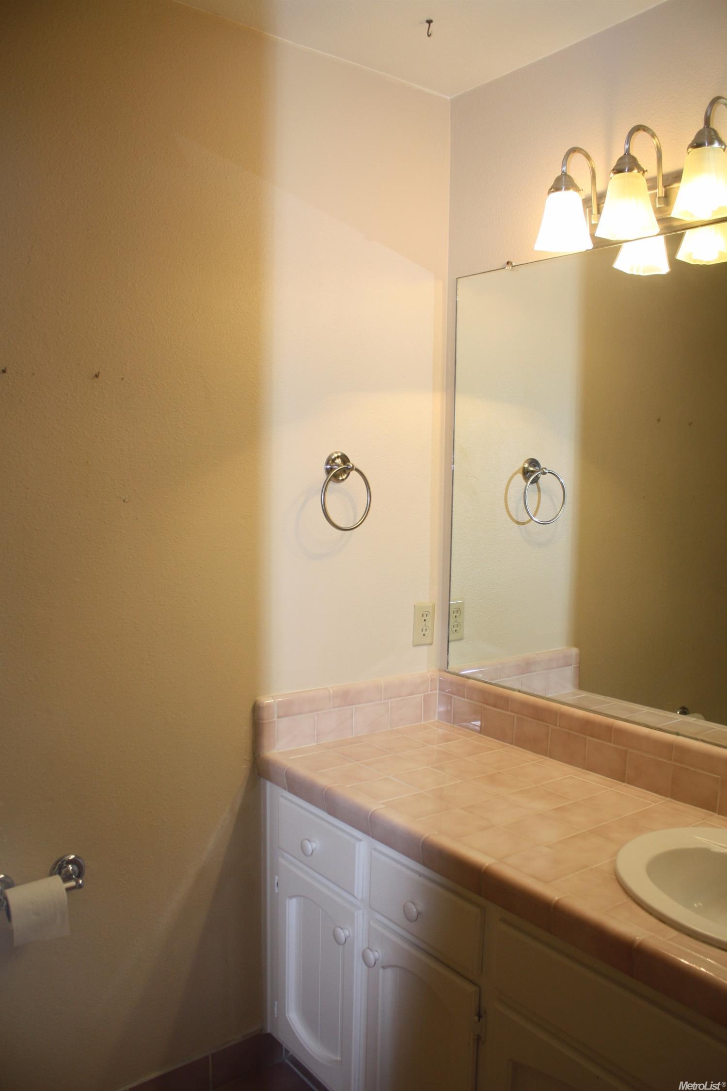 3701 Kona Oak Dr, Modesto, CA 95355 photo 14