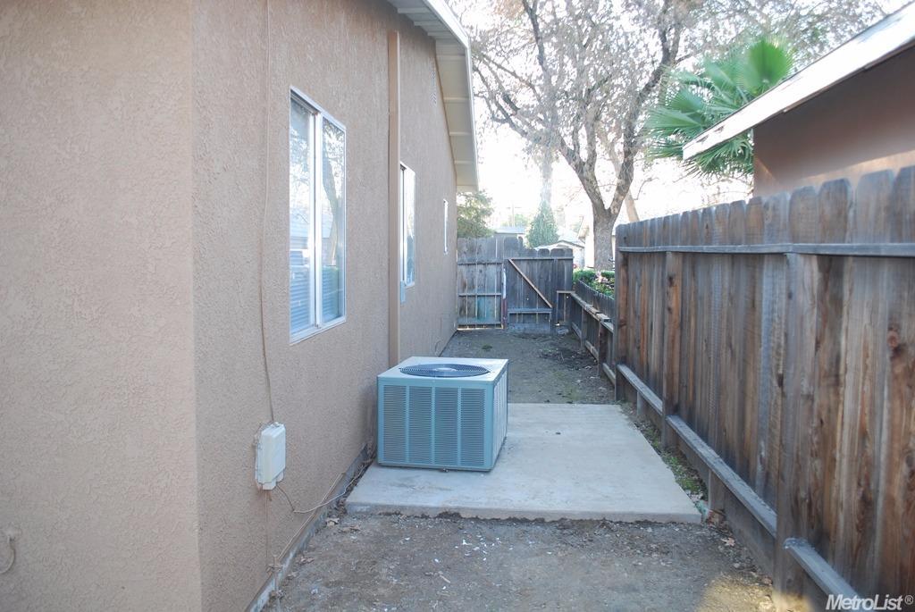 341 Yosemite Ave, Modesto, CA 95351 photo 17