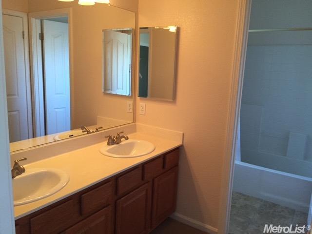 1141 Entrada Dr, Davis, CA 95618 photo 14