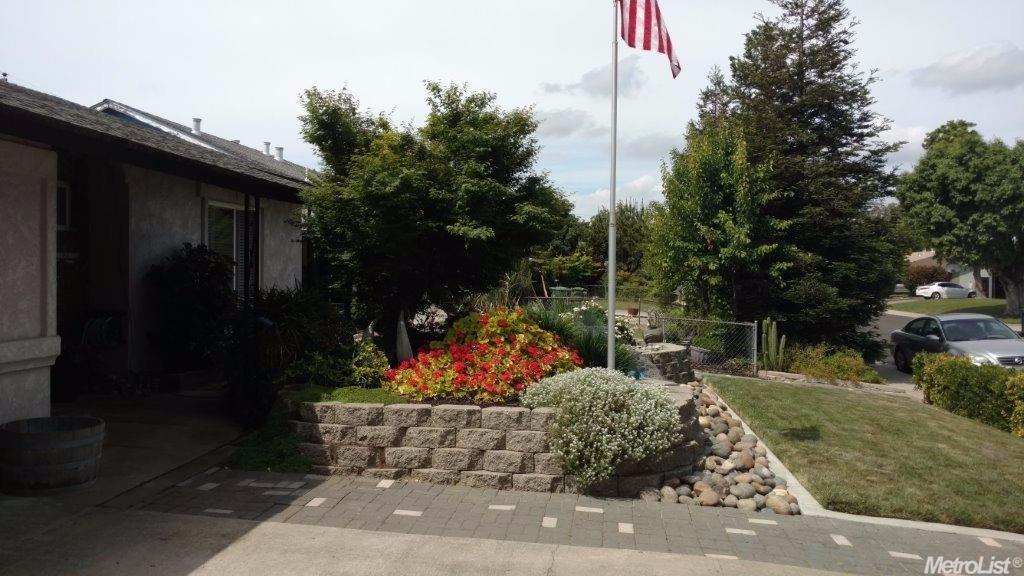 1138 7th St, Ripon, CA 95366 photo 3