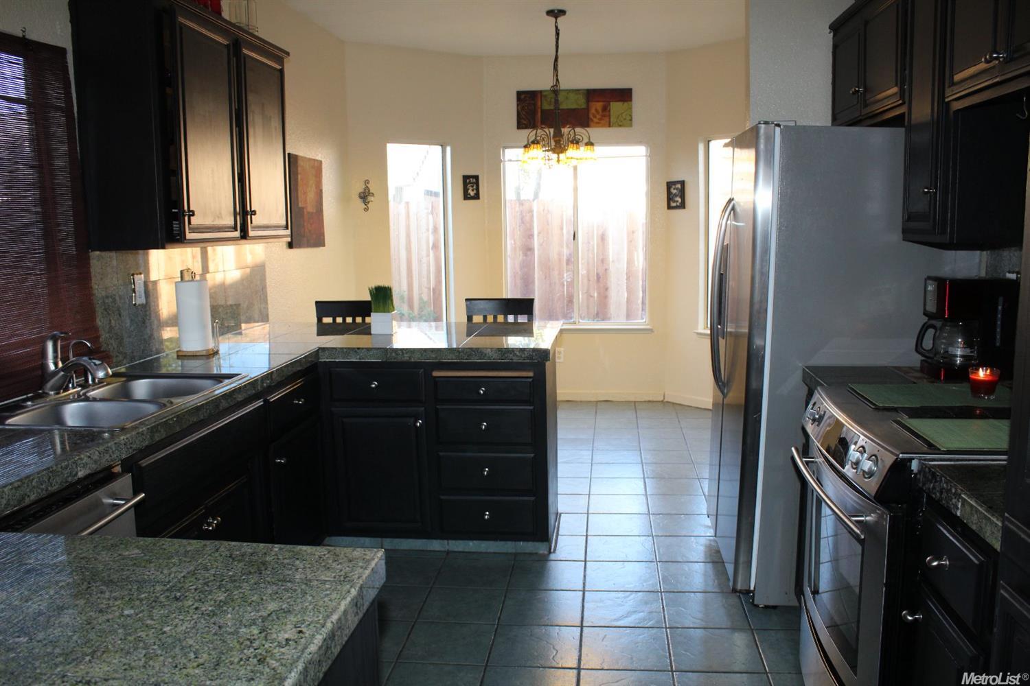 3805 Dillingham Ave, Modesto, CA 95357 photo 3
