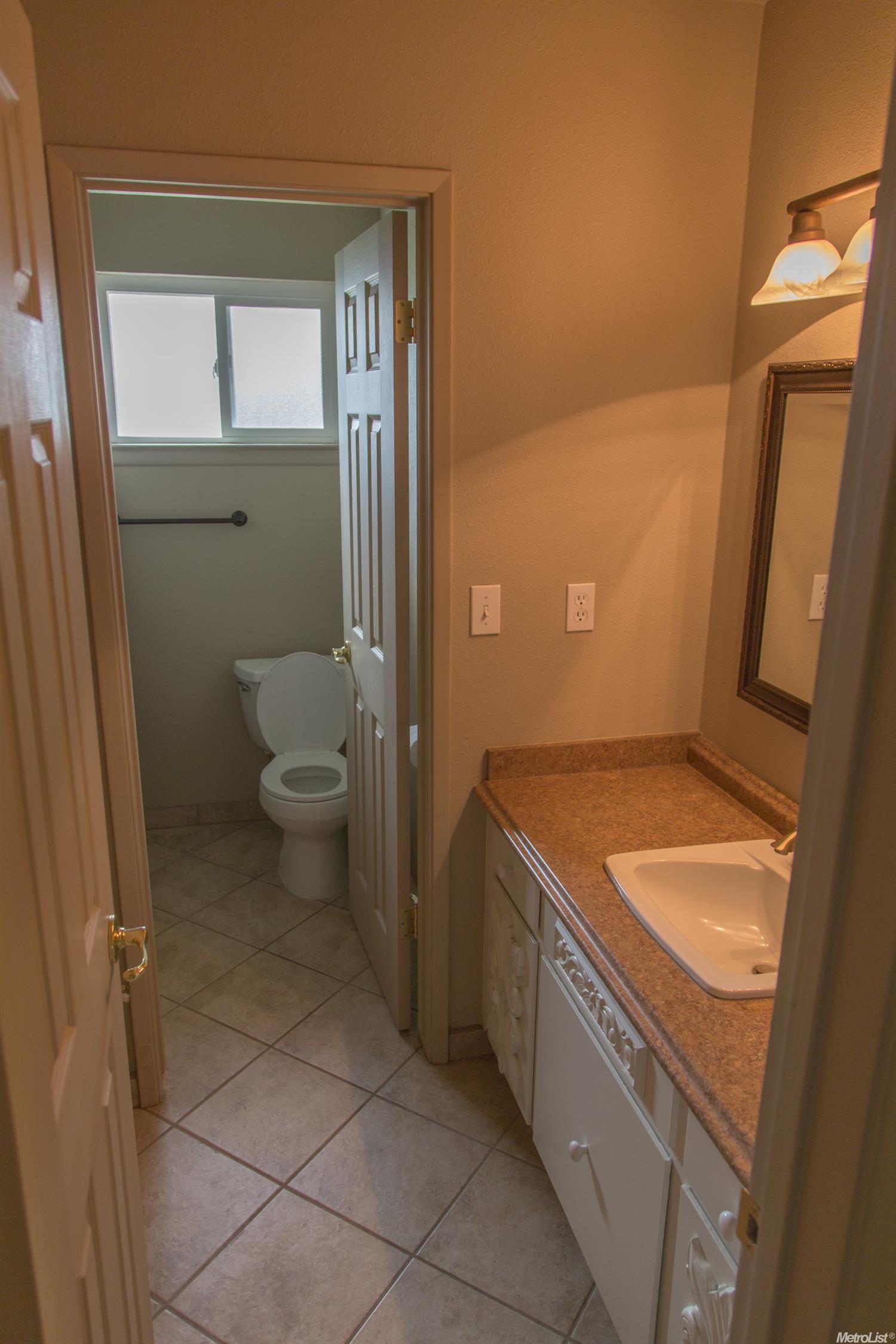 2012 Wolcott Way, Modesto, CA 95355 photo 8