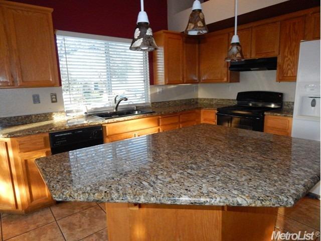3721 Norfolk Dr, Tracy, CA 95377 photo 9