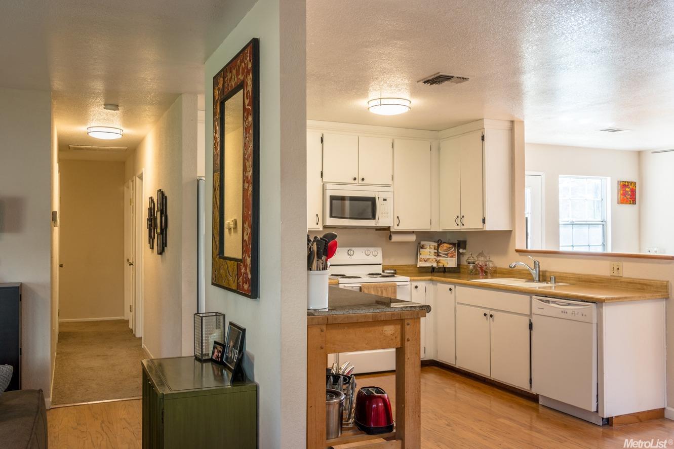 1424 Jennifer St, Ripon, CA 95366 photo 7