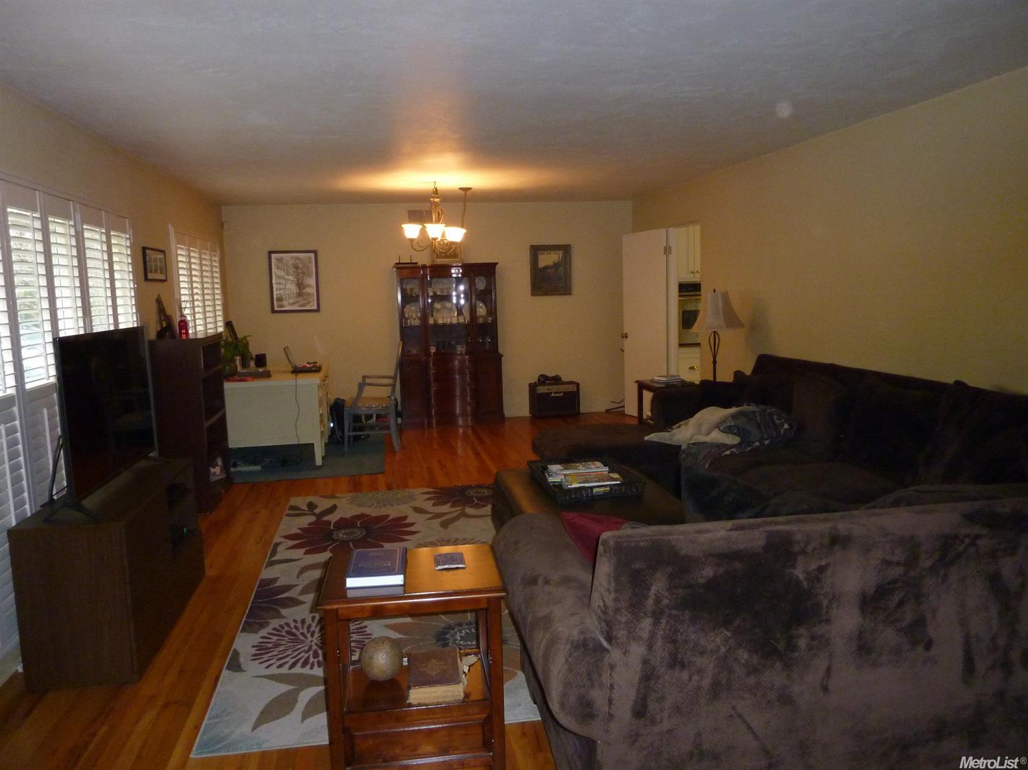 3205 Nottingham Ln, Modesto, CA 95350 photo 4