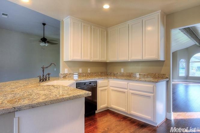 2001 N Johnson, Turlock, CA 95382 photo 7