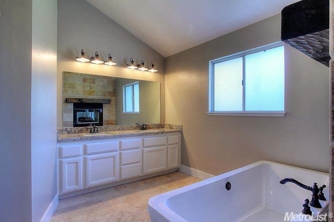 2001 N Johnson, Turlock, CA 95382 photo 21