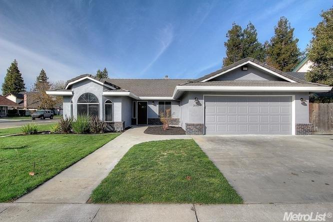 2001 N Johnson, Turlock, CA 95382 photo 1