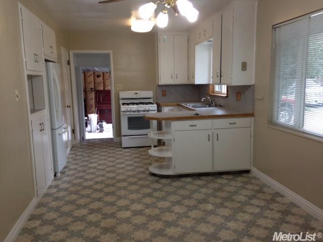 418 Vera Ave, Ripon, CA 95366 photo 4