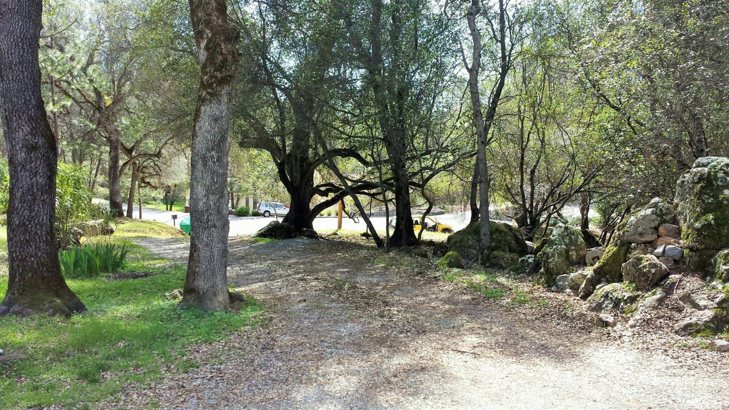 17425 Anona Ct, Grass Valley, CA 95949 photo 2