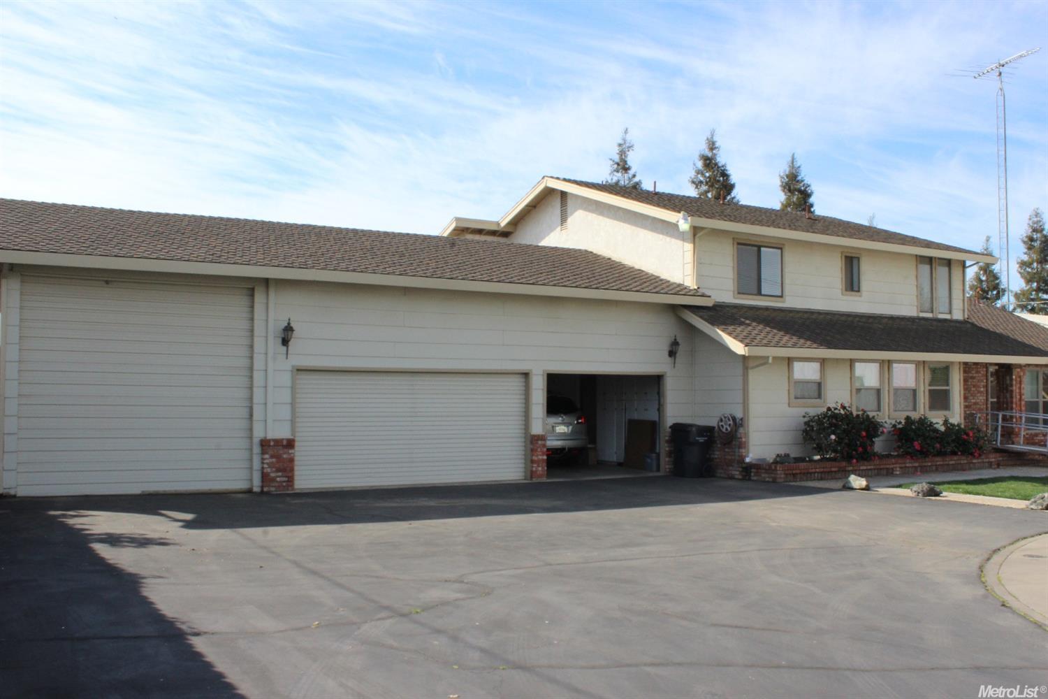 5374 E Service Rd, Hughson, CA 95326 photo 1