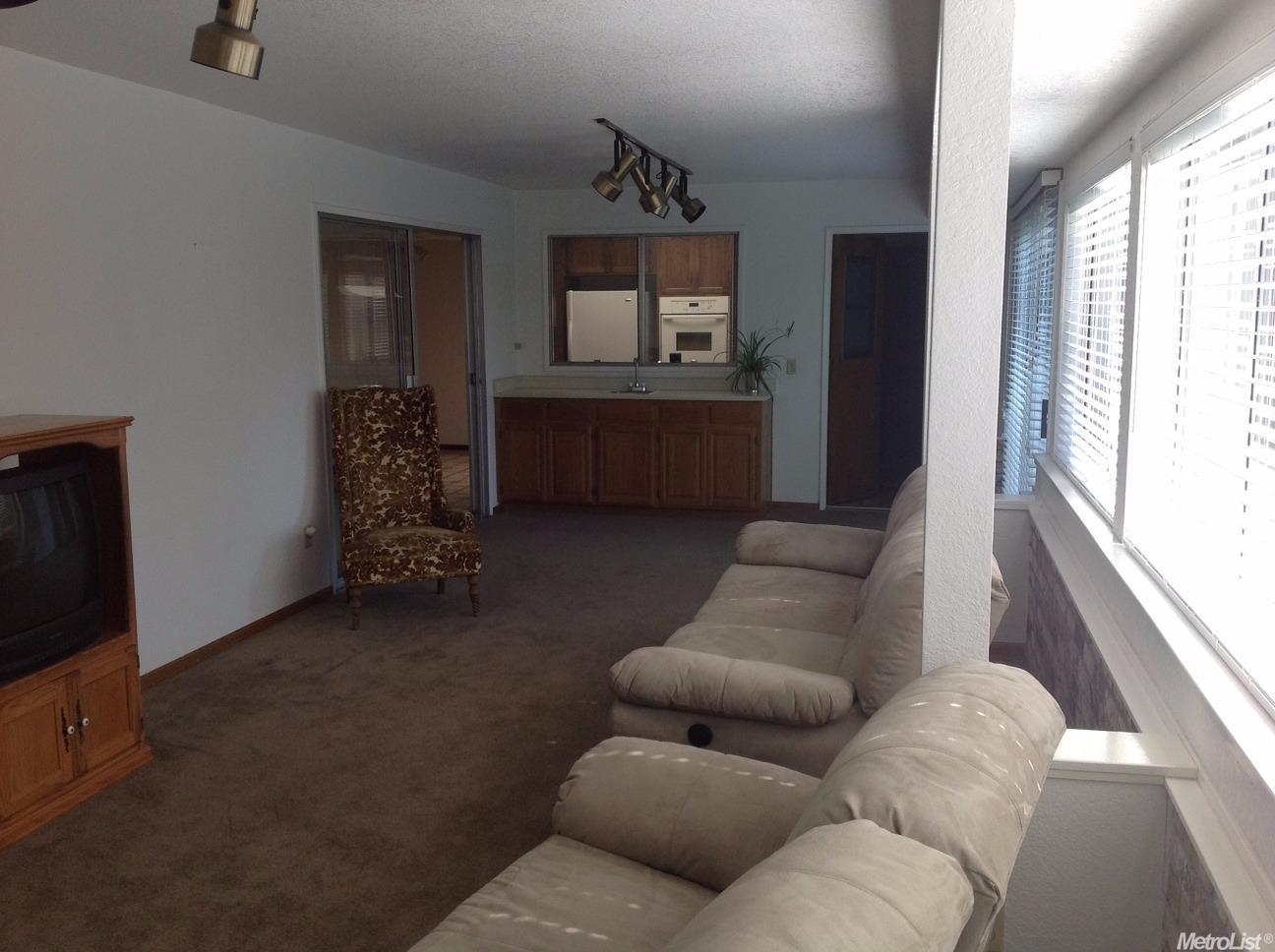 1916 N Kruger Dr, Modesto, CA 95355 photo 13