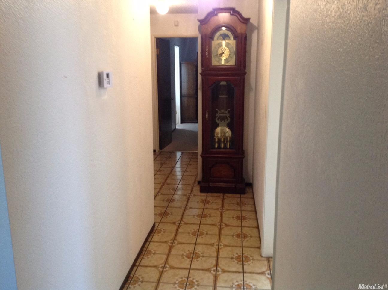 1916 N Kruger Dr, Modesto, CA 95355 photo 12