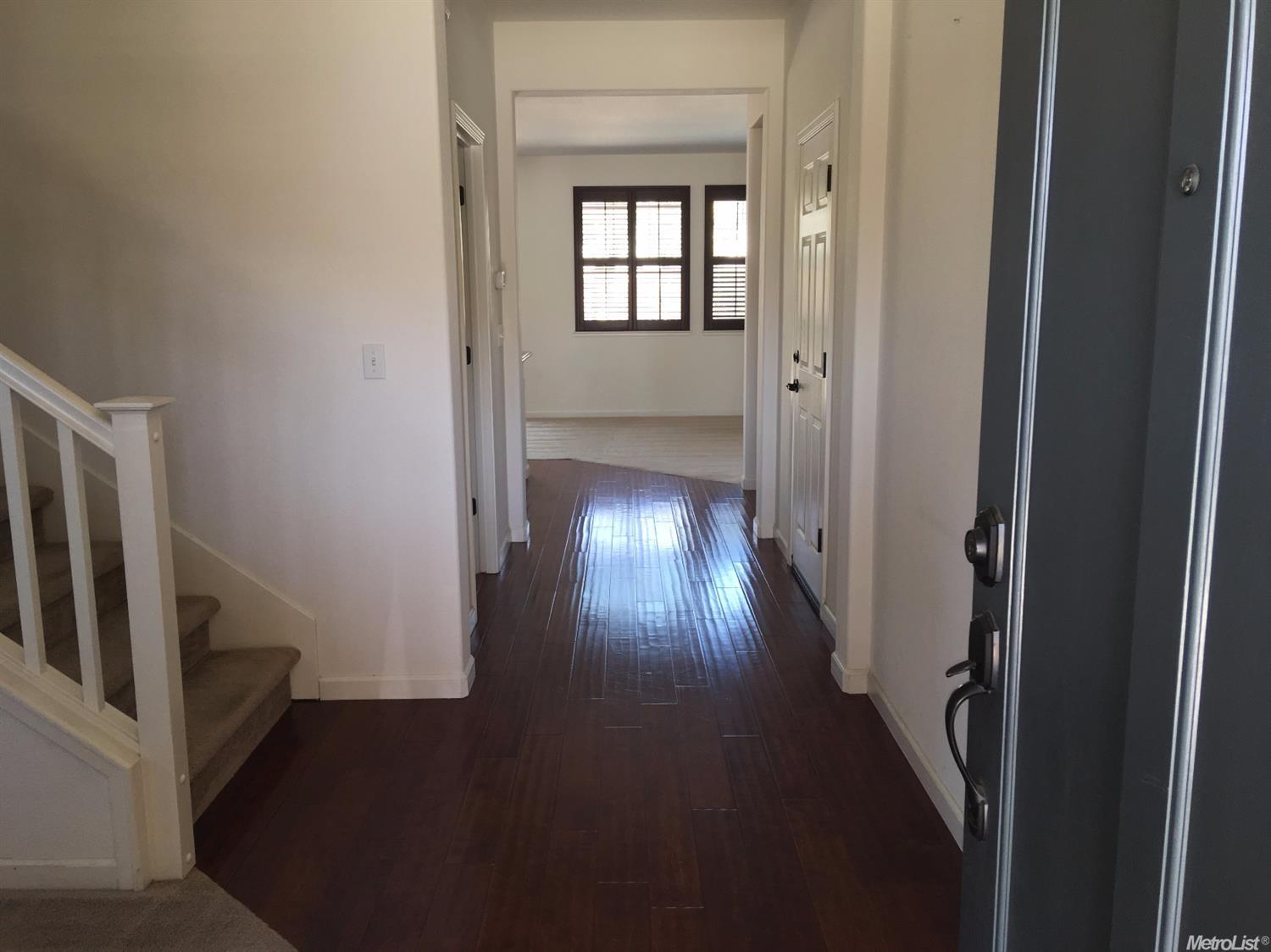 693 Jesse Martinez Dr, Tracy, CA 95304 photo 2