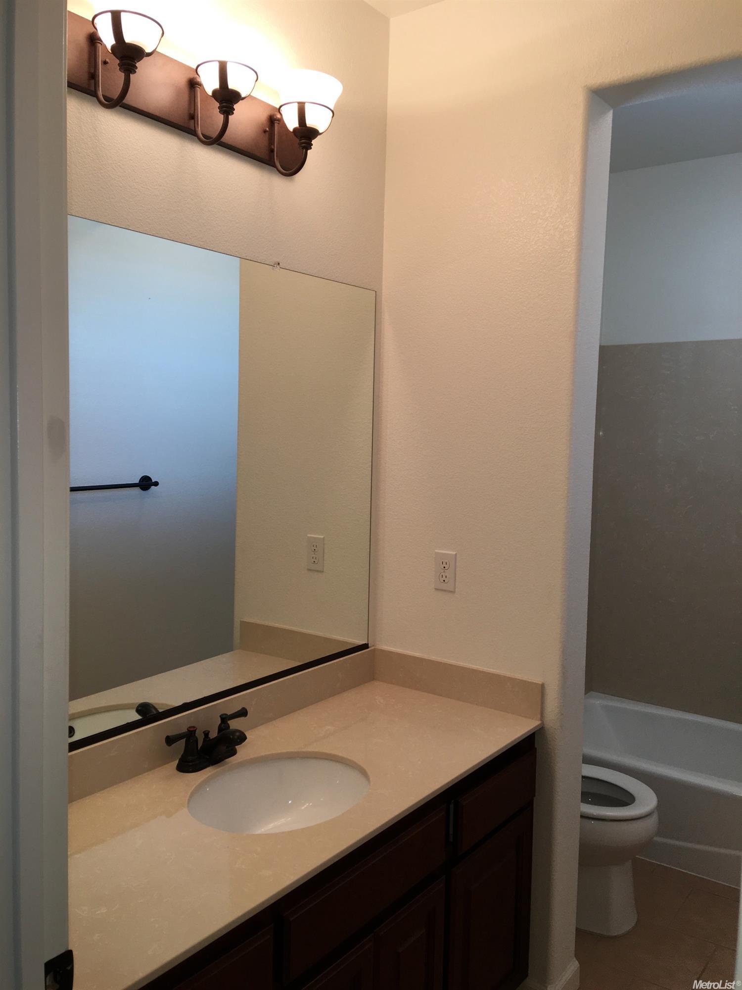 693 Jesse Martinez Dr, Tracy, CA 95304 photo 19