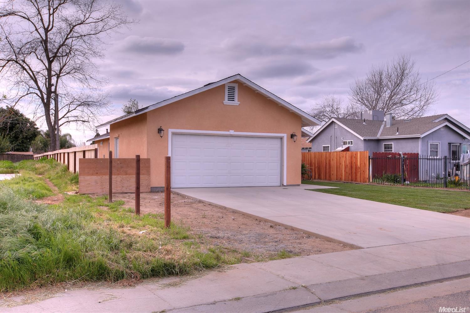 1317 Main St, Modesto, CA 95351 photo 3