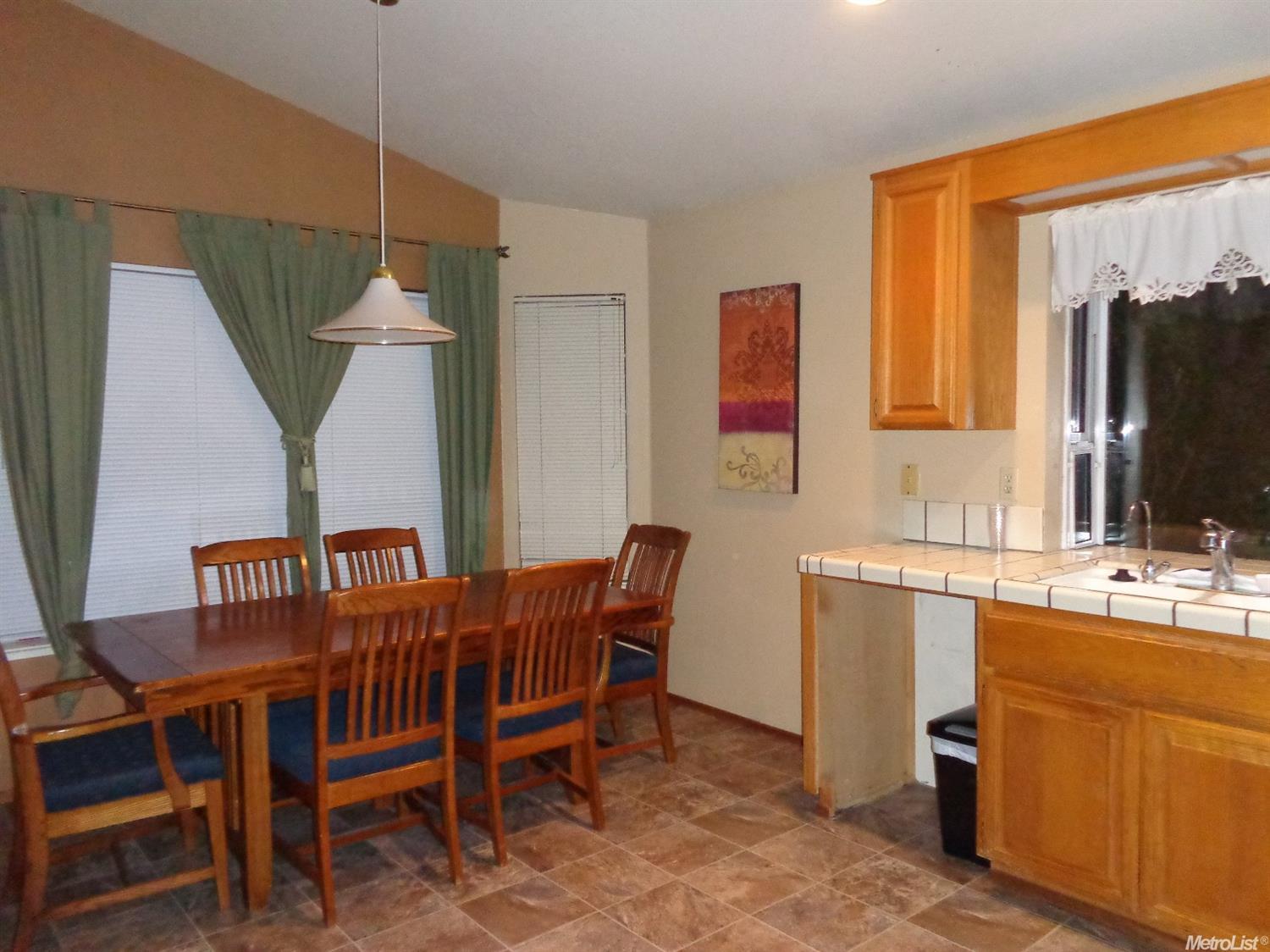 817 Salina Dr, Modesto, CA 95357 photo 4