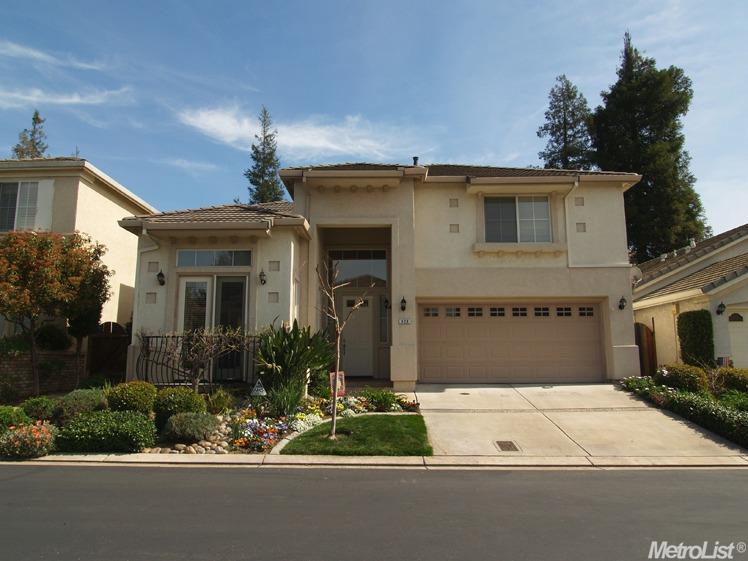 428 The Blf, Modesto, CA 95355 photo 1