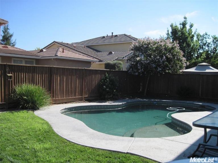 1995 Addison Dr, Turlock, CA 95382 photo 2
