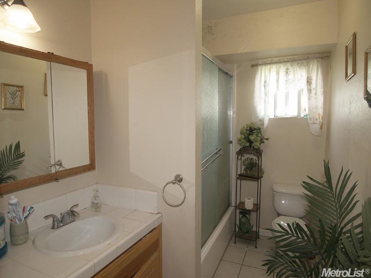 122 Nellie Ave, Modesto, CA 95350 photo 12