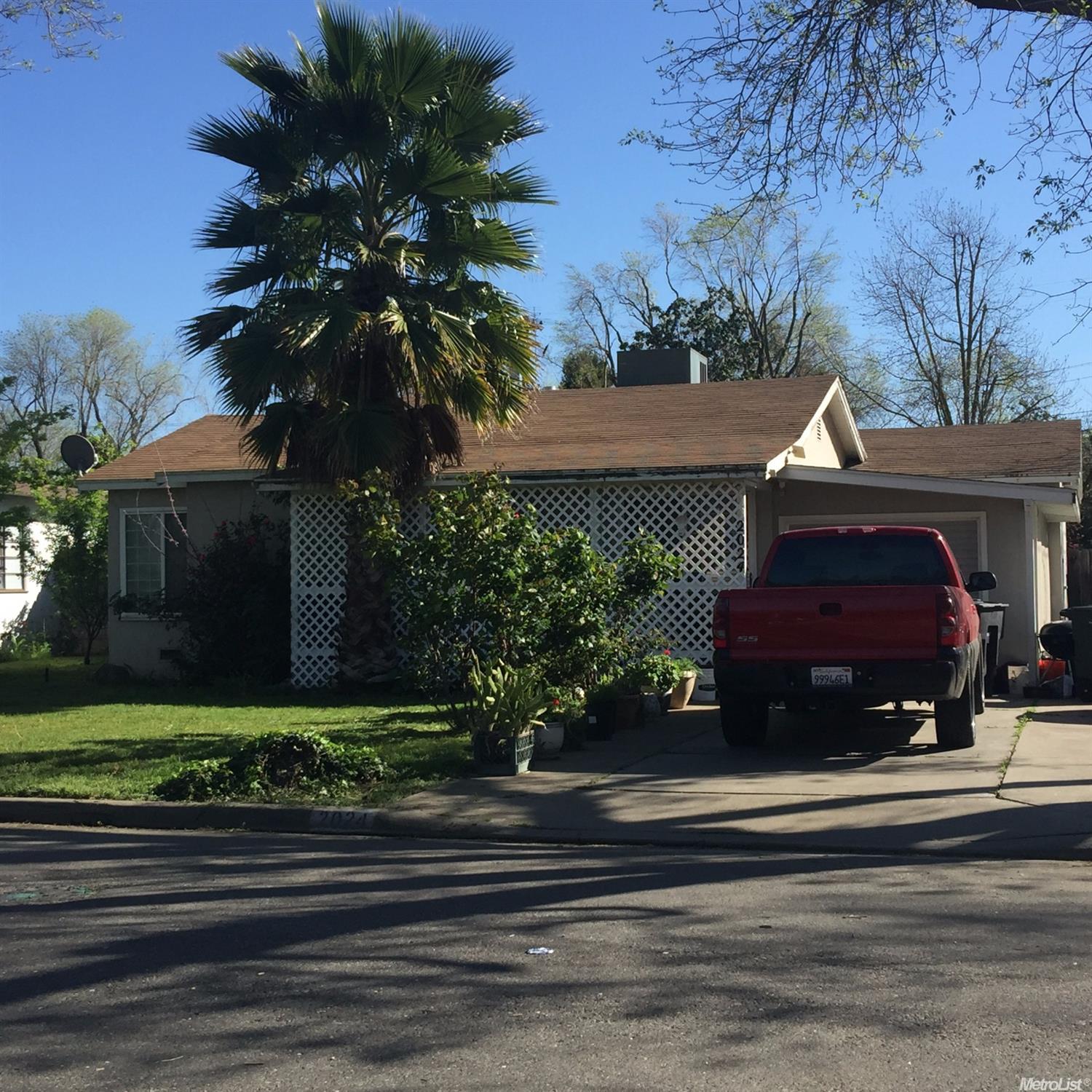 2024 Viola St, Modesto, CA 95354 photo 2
