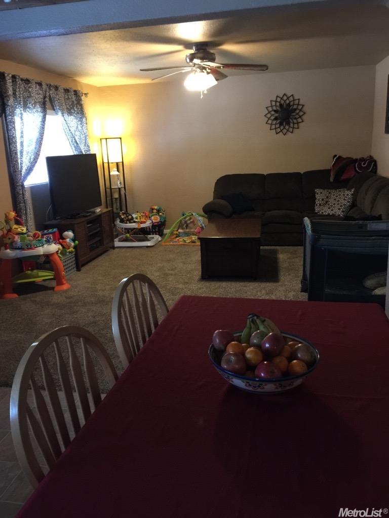 1619 Mitchell Ave, Escalon, CA 95320 photo 11