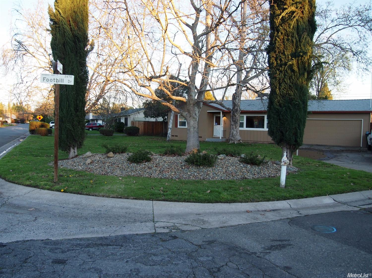 2670 Foothill Dr, Carmichael, CA 95608 photo 3