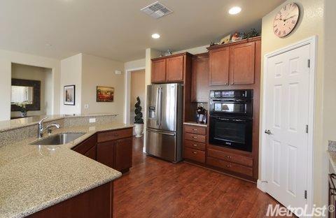 1510 Maple Valley St, Manteca, CA 95336 photo 5