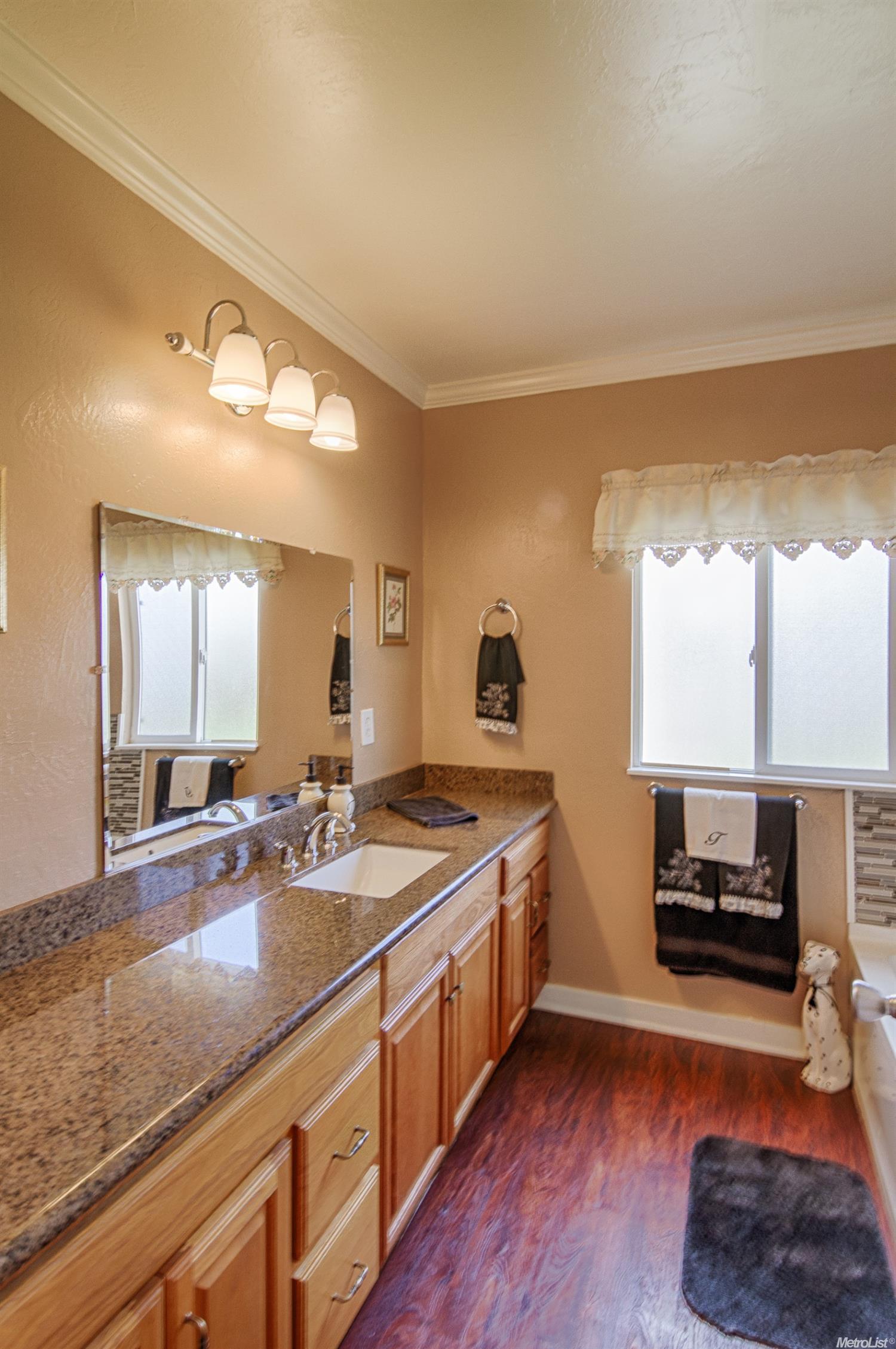 320 N Powers Ave, Manteca, CA 95336 photo 20
