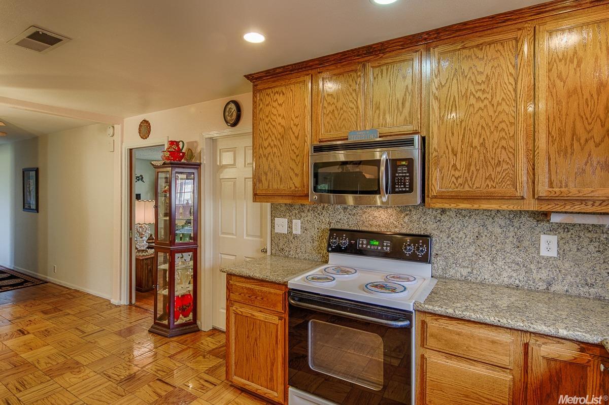 320 N Powers Ave, Manteca, CA 95336 photo 11