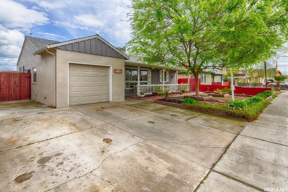 320 N Powers Ave, Manteca, CA 95336 photo 2
