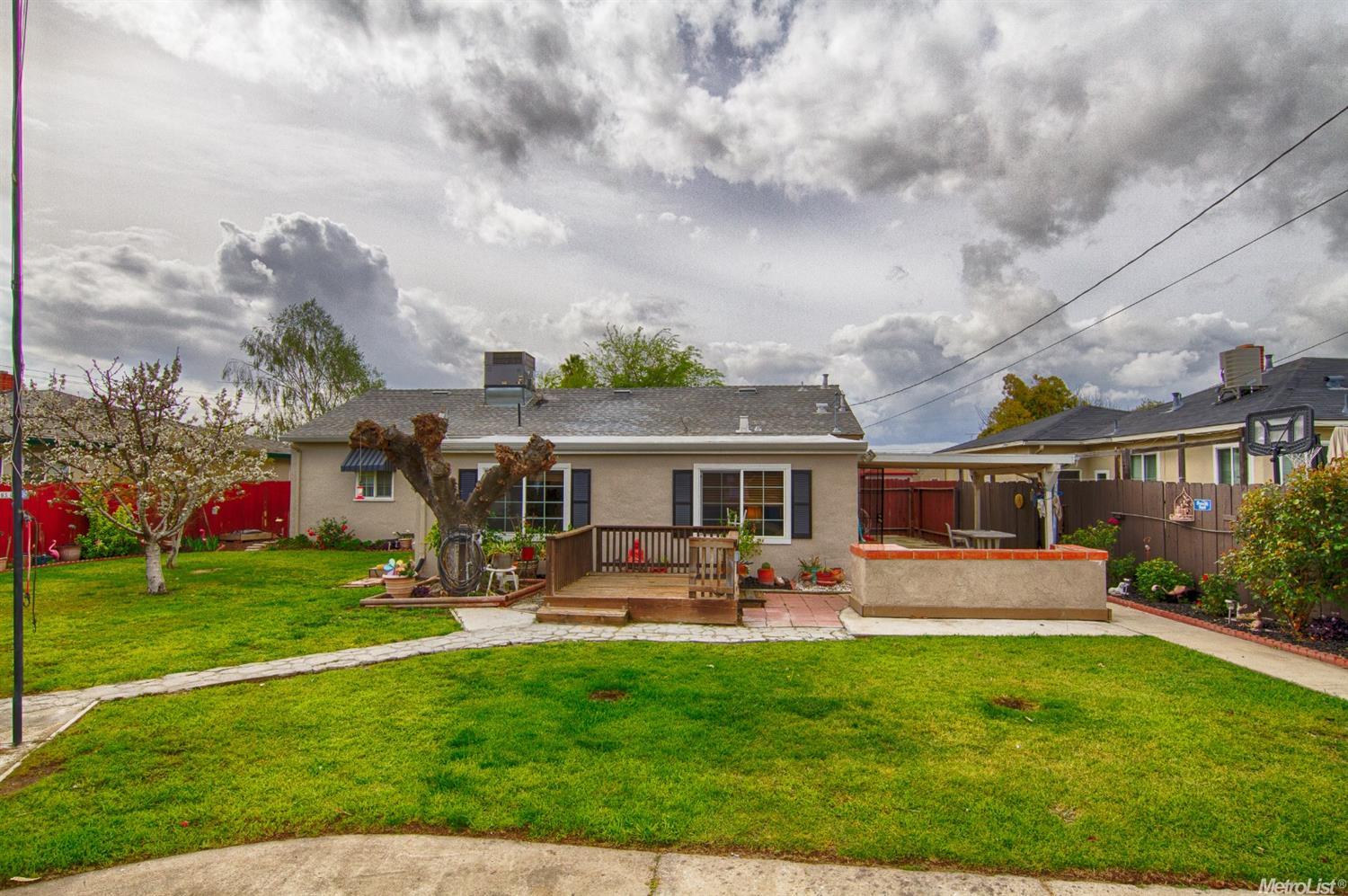 320 N Powers Ave, Manteca, CA 95336 photo 21