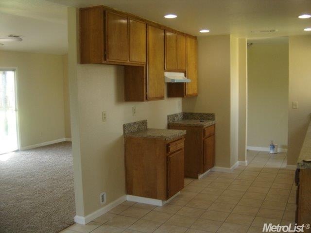 3320 Janet Dr, Modesto, CA 95350 photo 4