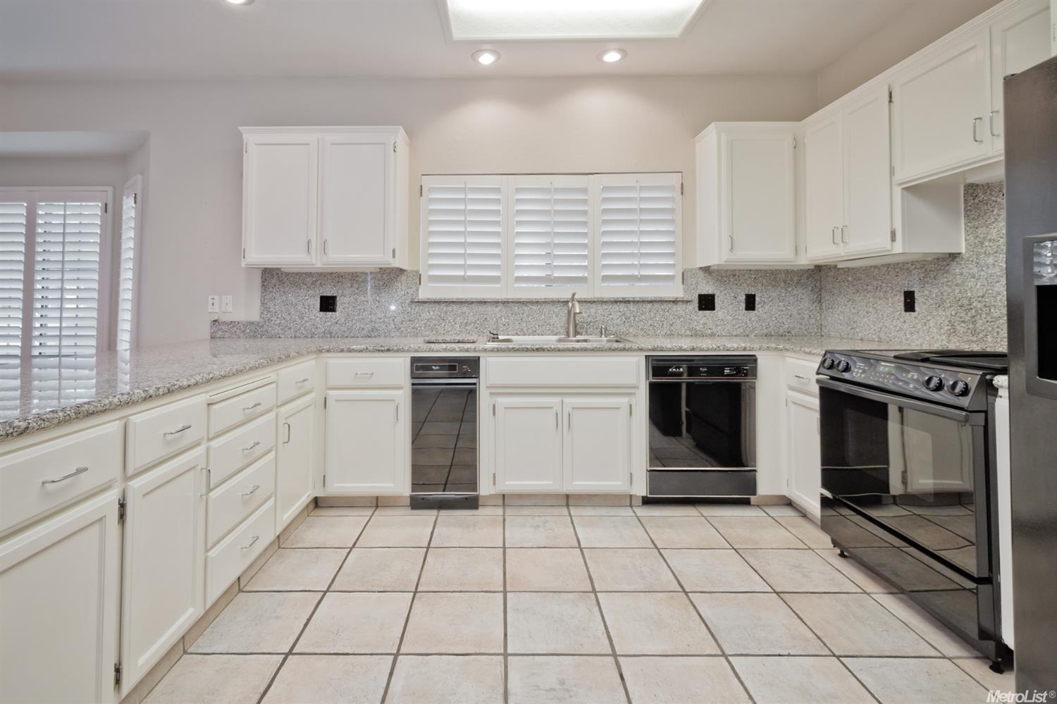 2352 Grenoble Dr, Lodi, CA 95242 photo 11