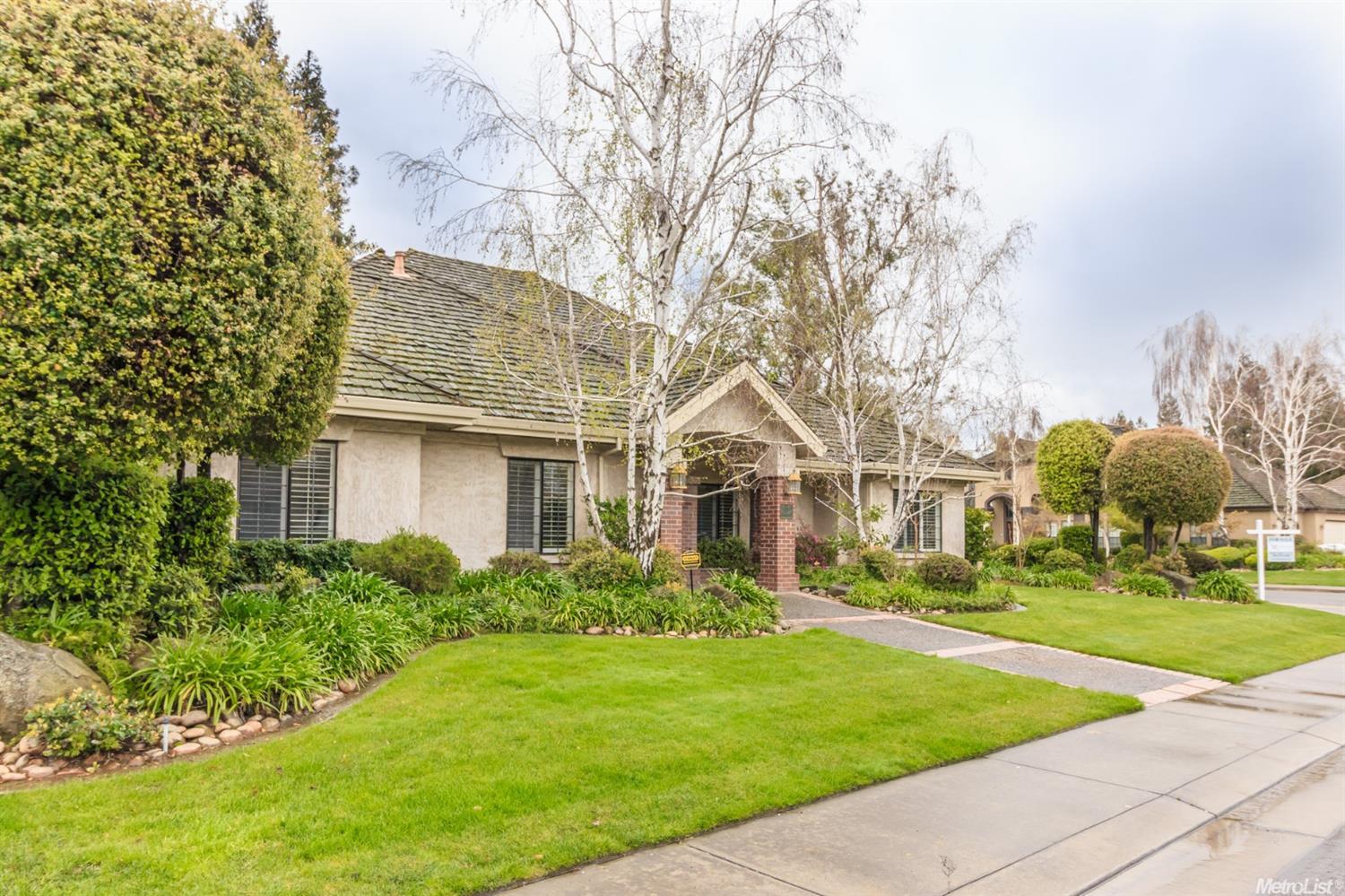 2352 Grenoble Dr, Lodi, CA 95242 photo 1