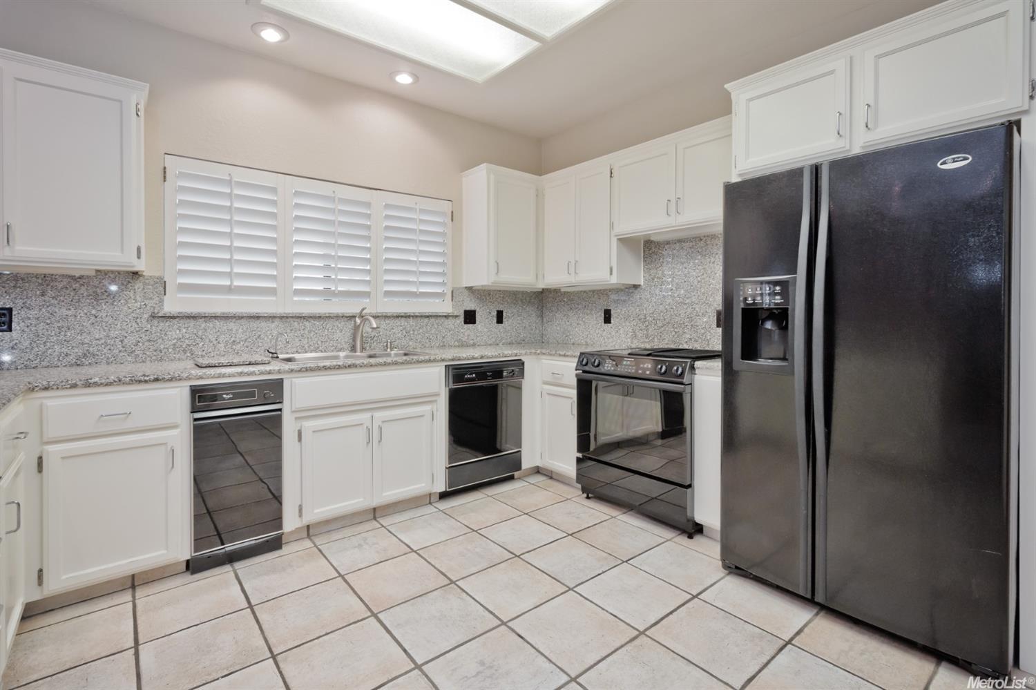 2352 Grenoble Dr, Lodi, CA 95242 photo 12