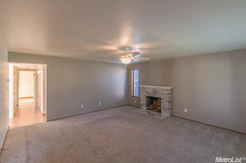 6643 Oakcrest Ave, Carmichael, CA 95608 photo 9