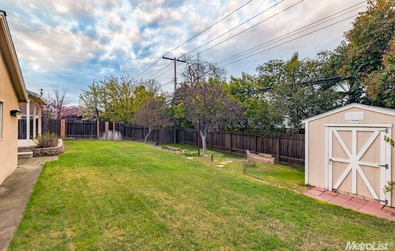 6643 Oakcrest Ave, Carmichael, CA 95608 photo 19